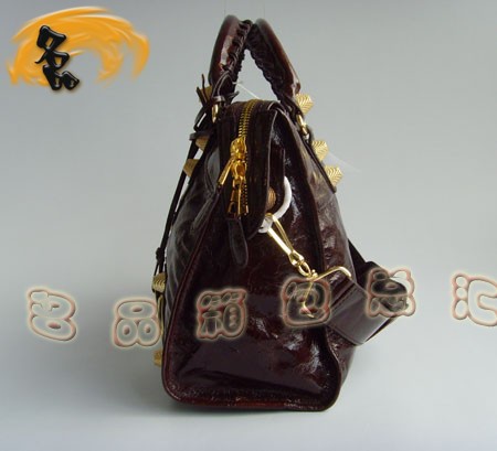 084332B ����Ʒ�|(zh��) BALENCIAGA���ɫţƤ����� б��� �������ҙC(j��)܇��