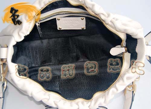 5645 Prada���¿��ް�ţƤŮ�� Pradaб��� Prada�r�����eŮ�� �װ�ɫ