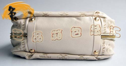 138501 Prada最新印花款時尚休閑女包 普拉達(dá)手提包 Prada單肩包 米白色