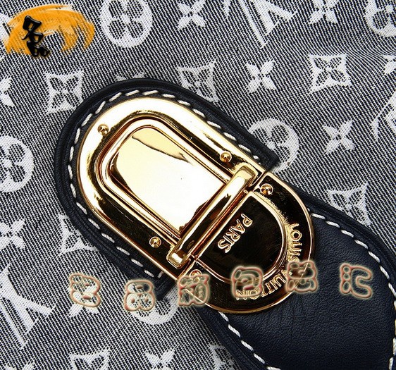 M56700 LV��(j��ng)��С�����r(sh��)�����eŮʿ�μ�� LV���¿������ LVŮ��