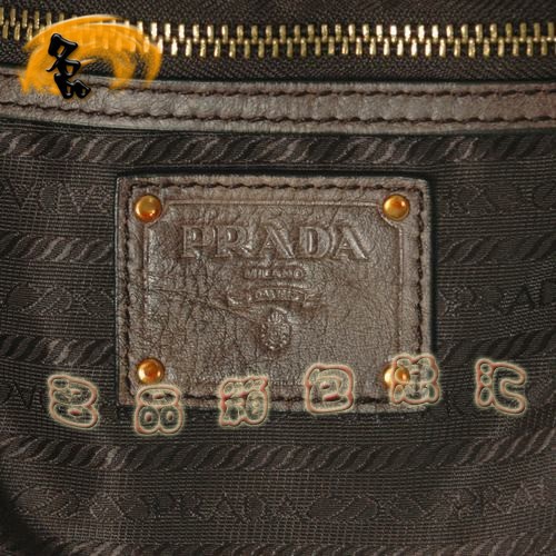 8589 Prada最新款時尚休閑女包 普拉達經(jīng)典手提包 Prada斜挎包 黑配粉色