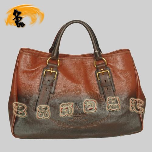 8602 Prada熱銷1:1品質(zhì)女包 普拉達(dá)高檔牛皮手提包 Prada斜挎包 黑配啡色