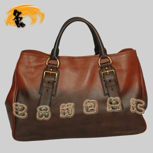 8602 Prada熱銷1:1品質(zhì)女包 普拉達(dá)高檔牛皮手提包 Prada斜挎包 黑配啡色