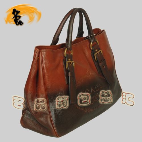 8602 Prada熱銷1:1品質(zhì)女包 普拉達(dá)高檔牛皮手提包 Prada斜挎包 黑配啡色