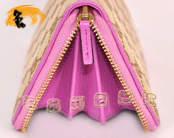 112724 һ��һƷ�|(zh��) Gucci���¿� �����pG�����L���X�� GucciŮ�� �����Ҽtɫ