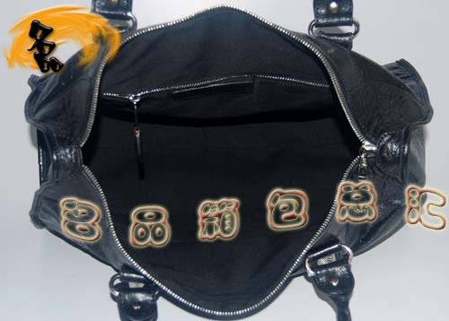 084324A 一比一品質(zhì) 巴黎世家新款羊皮銀釘手提包 Balenciaga機車包 黑色