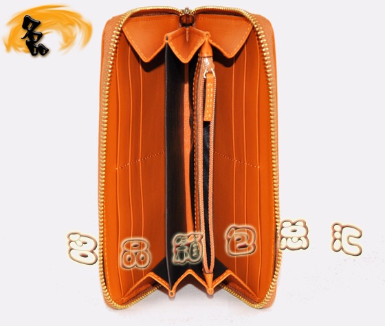212110 �����X�� Gucci���¿� Gucci�ߙn�^��ţƤŮʿ�X�A Gucci�L���X�� ��ɫ