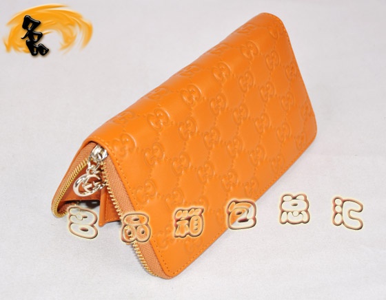 212110 �����X�� Gucci���¿� Gucci�ߙn�^��ţƤŮʿ�X�A Gucci�L���X�� ��ɫ