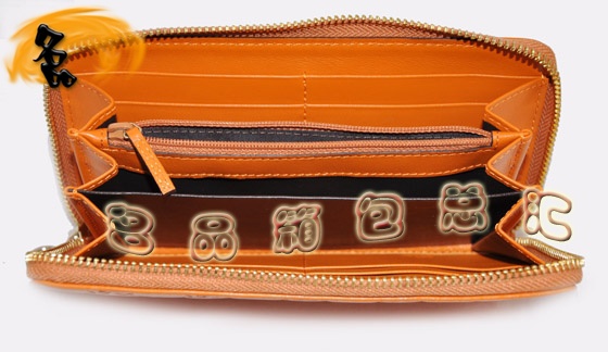 212110 �����X�� Gucci���¿� Gucci�ߙn�^��ţƤŮʿ�X�A Gucci�L���X�� ��ɫ