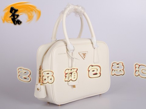 BL0095 Prada手提包 普拉達時尚女士休閑包 Prada女包 原版一比一品質 白色