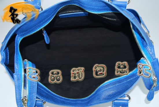 084328A  BalenciagaŮ�� ����� ������������� �M����Ƥ�r�����eŮ�� �{ɫ