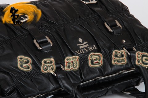 BN1336 普拉達(dá)最新款 羊皮褶皺女士休閑包 Prada手提包 Prada斜挎包 黑色