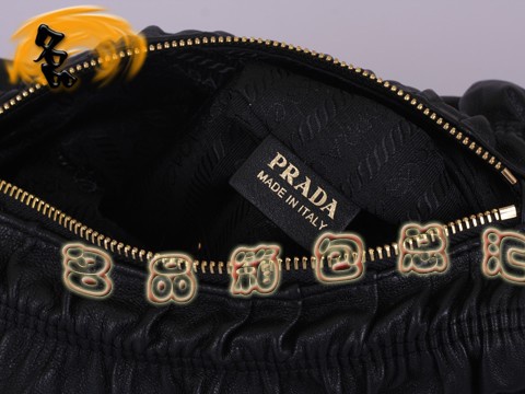 BL0651 普拉達(dá)最新款褶皺羊皮女包 Prada手拎包 Prada單肩包 原版一比一品質(zhì) 黑色