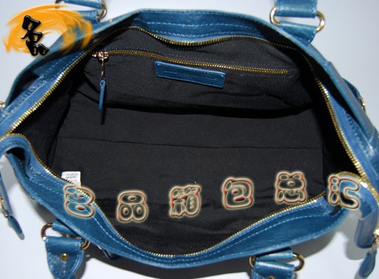 084328B  BalenciagaŮ�� ����� �������҆μ�� �M����Ƥ�r�����eŮ�� ���{ɫ