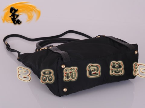 BN1774 Prada防水尼龍帆布女士休閑包 Prada單肩包 斜挎包 普拉達(dá)女包 黑色