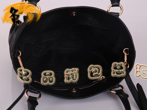 BN1774 Prada防水尼龍帆布女士休閑包 Prada單肩包 斜挎包 普拉達(dá)女包 黑色