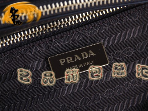 BN1786 普拉達(dá)最新款 Prada手提包 OL職業(yè)風(fēng)格女士公文包 Prada女包 啡色