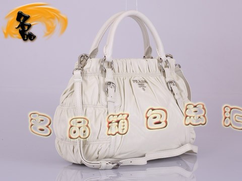 BN1791 普拉達(dá)最新款褶皺羊皮時(shí)尚女士休閑包 Prada手提包 Prada斜挎包 白色