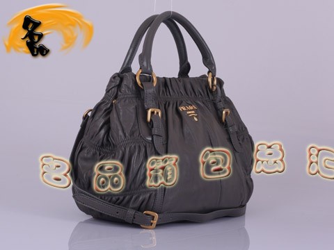 BN1791 �����_���¿��ް���Ƥ�r��Ůʿ���e�� Prada����� Pradaб��� ��ɫ