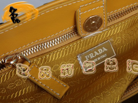 BR1873 Prada休閑包 新款時尚包 網孔真皮女包 普拉達手提包 黃色