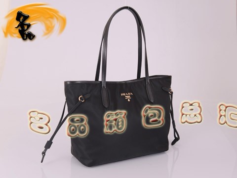 BR3924  �����_�μ�� Prada���e�� ��ˮ��������Ů�� ������ ��ɫ