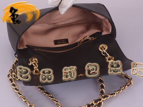 BT0750  Prada�μ�� �¿�Ůʿ���e�� �M(j��n)���^��ţƤŮ�� �����_(d��)б��� ����ɫ