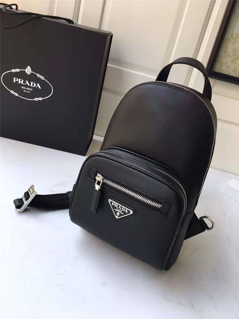 2VZ031 Prada男包 Saffiano十字紋牛皮 Prada單肩包 普拉達胸包 黑色