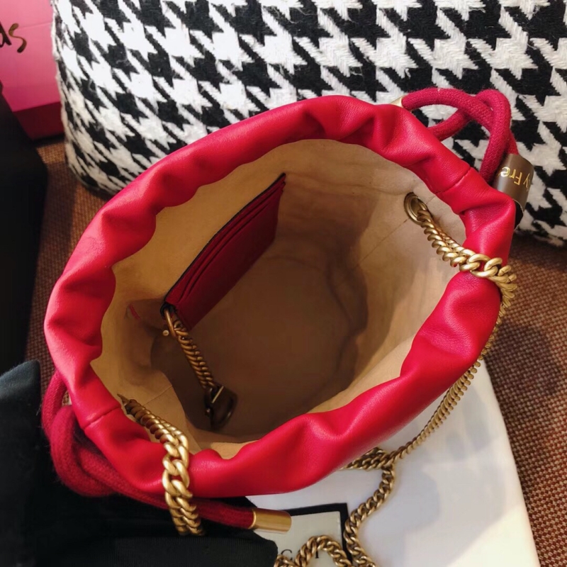 575163 Gucci GG Marmont系列迷你水桶包 Gucci圓筒包 紅色