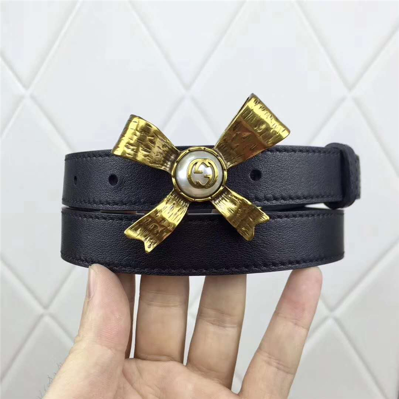 2008114899 Gucci 2017年新款 牛皮 金屬蝴蝶結(jié)飾釘 雙G帶扣 女式皮帶 黑色