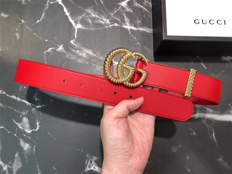 Gucci 2018年新款 平紋原廠牛皮 GG互扣式 雙G帶扣 男女皮帶