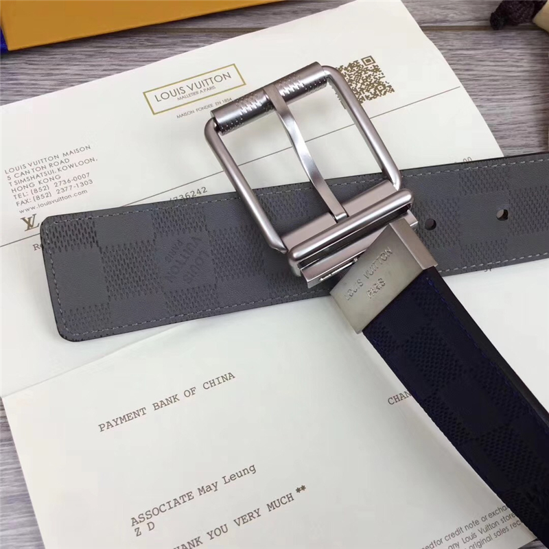 M9390 LV 進口小牛皮 雙面雙色格子紋 男士針扣皮帶 藍灰銀扣