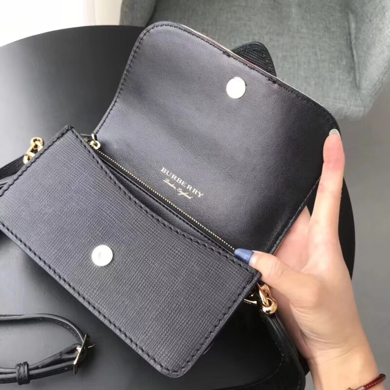 Burberry女包 巴寶莉女包 網(wǎng)紅格子包 巴寶莉包包 Burberry單肩包