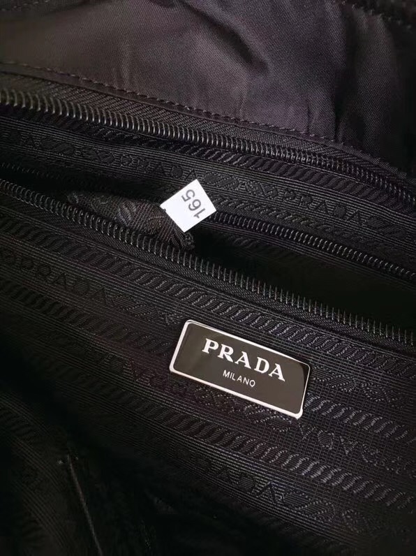 1BG212 Prada女包 鉚釘裝飾 尼龍面料 普拉達(dá)手提包 Prada單肩包 黑色
