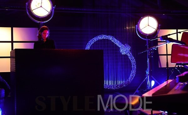 �������ֿɟ�ĕr��������DJ Clara 3000��ꇿ��؁�Juste un Clouϵ��ˇ�g�OӋչ��