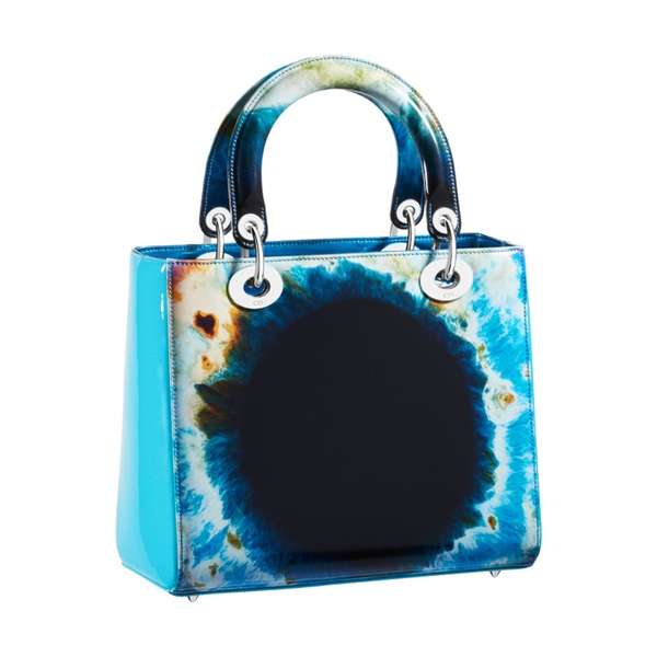 �ϊW�l(f��)��Dior Lady Art ϵ���������ִ�