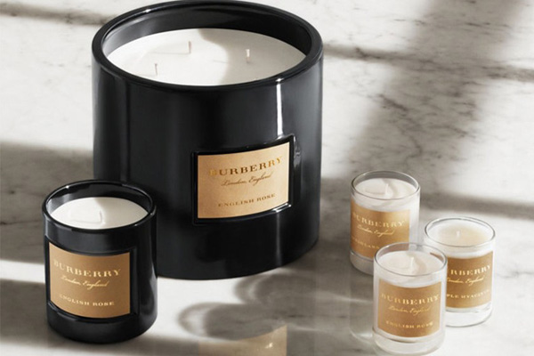 Burberry �Ƴ�ȫ�¼Ҿ���޹ϵ��